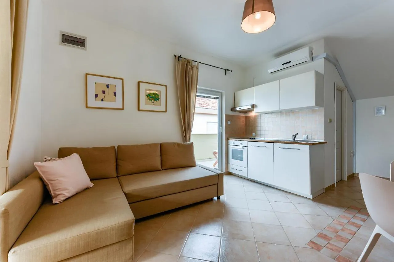 Zara 2 Apartment Krusevo  0*, Krusevo (Zadar)